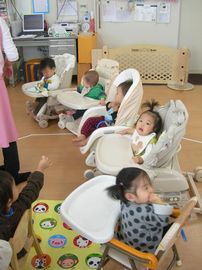イムス富士見総合病院　保育の様子3